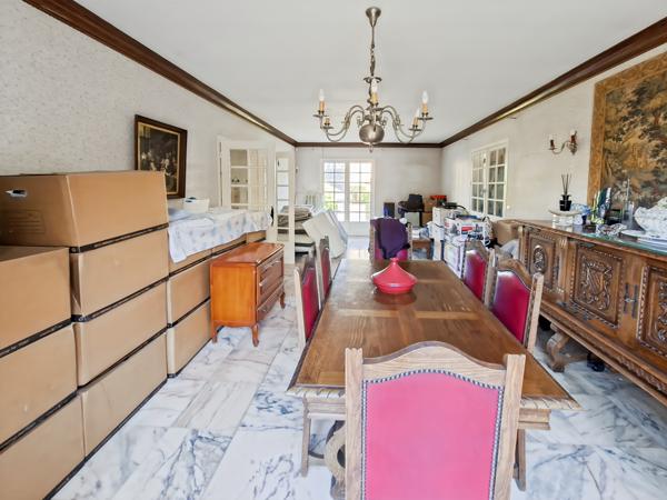 Béziers (34500) Quartier résidentiel de Béziers , très belle maison T6 au fort potentiel