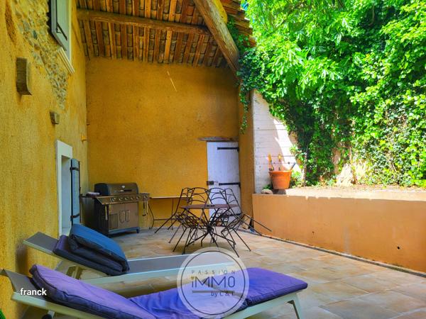 Maison 9 pièce(s) 5 chambre(s) 316 m²