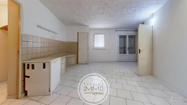 Maison 9 pièce(s) 5 chambre(s) 316 m²