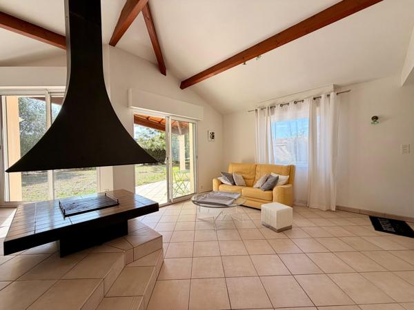 MAISON FAMILIALE 3CH GARAGE ET JARDIN