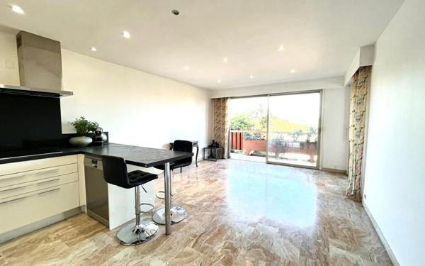 Appartement à vendre    3 pièces • 60,43 m2 Mandelieu-la-Napoule