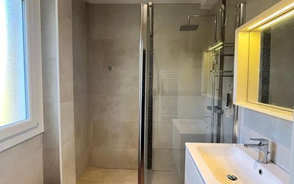 Appartement à vendre    3 pièces • 60,43 m2 Mandelieu-la-Napoule