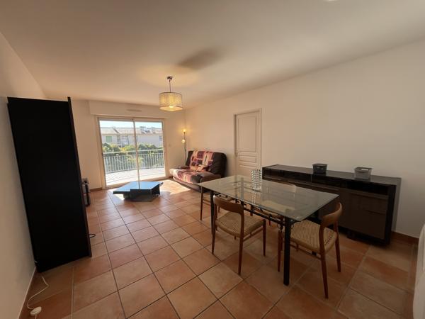 Appartement T3 meublé avec terrasse et garage - Manosque - Réf. G35
