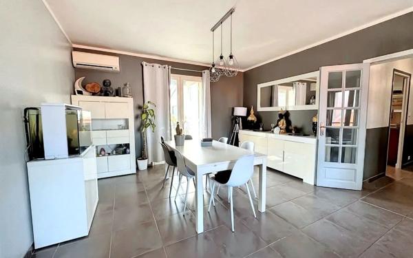 Maison à vendre    6 pièces •  Saint-Gilles