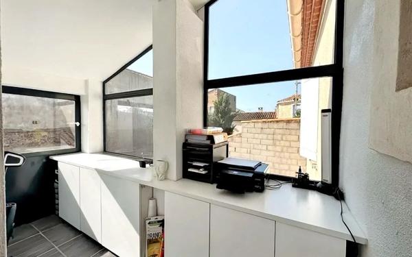 Maison à vendre    6 pièces •  Saint-Gilles