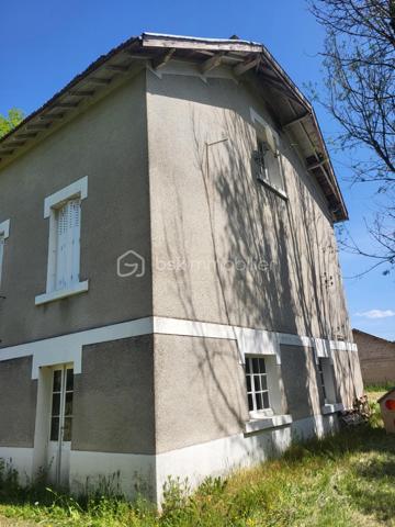 Maison ancienne de 77 m²