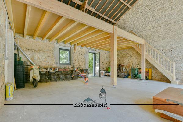 Maison 10 pièces - 318 m² Exclusivité efficity