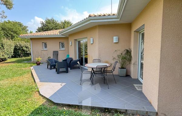 Belle maison avec piscine à Arès, proche du Cap Ferret
