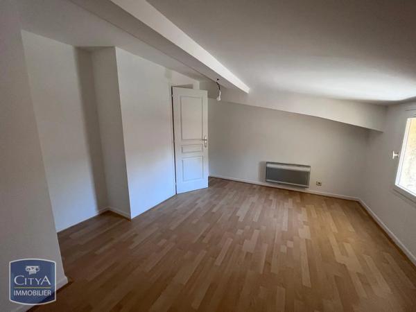 Appartement à louer 3 pièces 72.69m² Vernaison (69390)