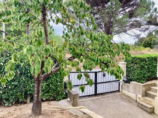 MAISON AVEC SOUS SOL INTEGRAL GARAGE ET TERRAIN