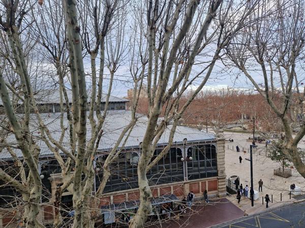 Face aux HALLES, Narbonne, T2 meublé de 32 m².