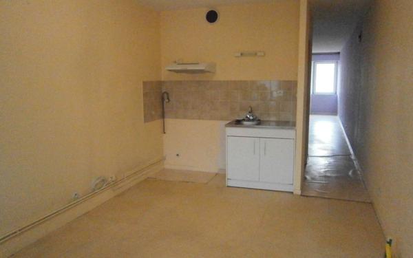 Appartement à louer    3 pièces •  Liffol-le-Grand