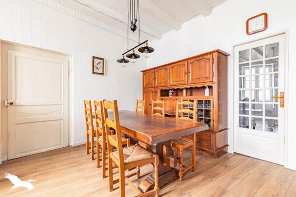 Maison à vendre |  Pont-l'Abbé-d'Arnoult |  8 pièces | 167 m²