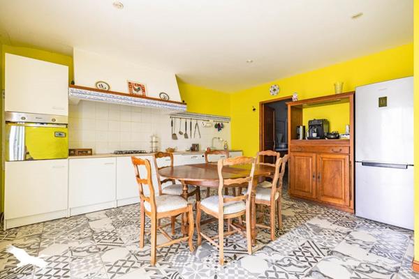 Maison à vendre |  Pont-l'Abbé-d'Arnoult |  8 pièces | 167 m²