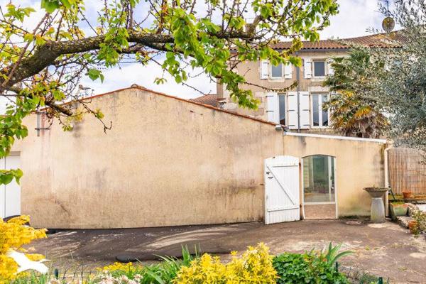 Maison à vendre 174 371 € Pont-l'Abbé-d'Arnoult 8 p 167 m² DPE D