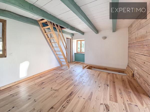 Centrès (12120) Maison rénovée avec jardin – village de charme en Aveyron