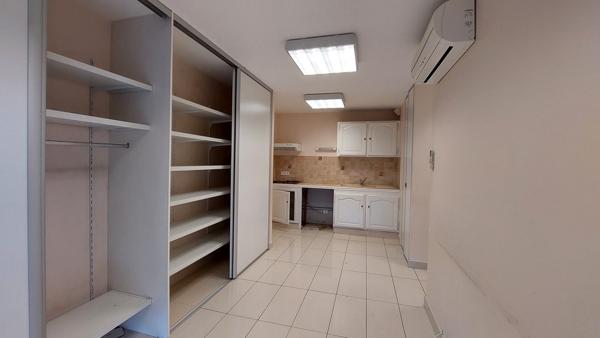 Local professionnel modifiable en habitation