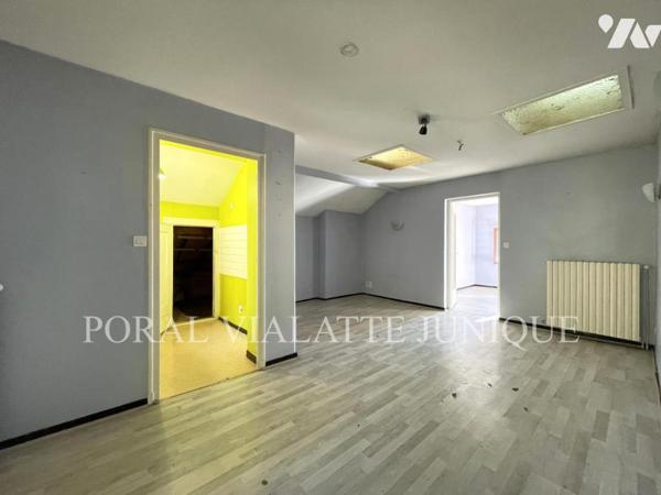 Spacieuse maison avec vue dégagée