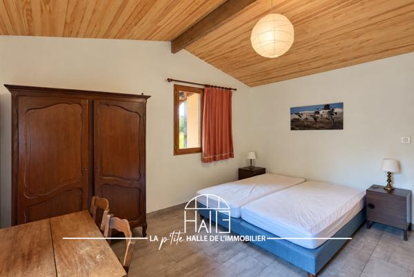 Maison
         5 pièces
        - 186 m² 158 000 € *