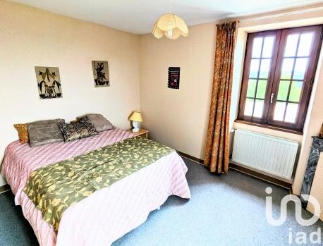 Maison à vendre 8 pièces 262 m² Saint-Just-la-Pendue