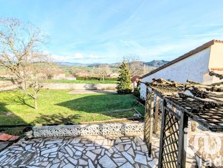 Maison à vendre 8 pièces 262 m² Saint-Just-la-Pendue