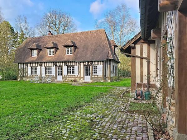 Proche de Deauville - Maison normande avec dépendance