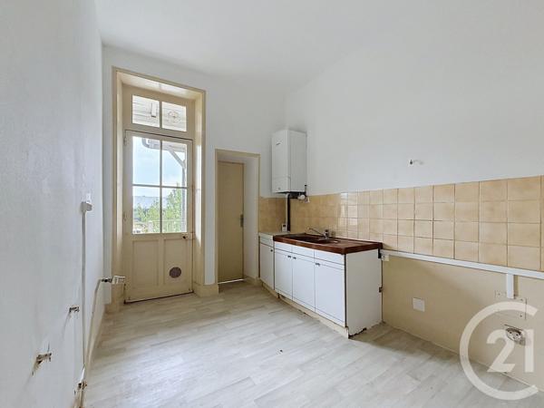 Immeuble à vendre  320 m 2   PERIGUEUX  - 24