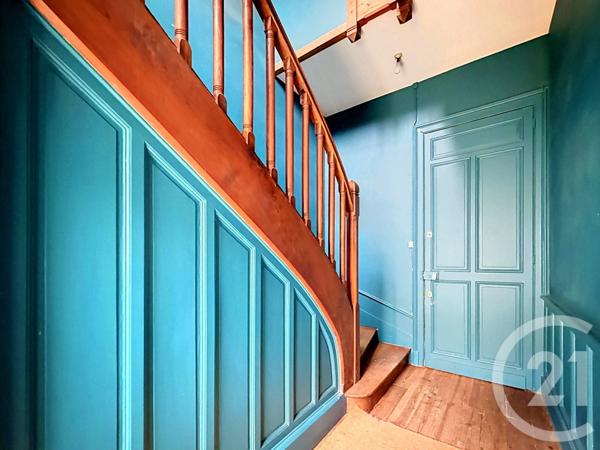 Immeuble à vendre  320 m 2   PERIGUEUX  - 24