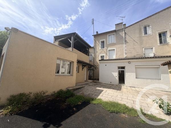 Immeuble à vendre  320 m 2   PERIGUEUX  - 24