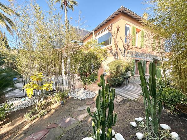 À vendre : Villa de 5 pièces à Saint-Raphaël