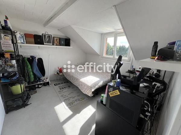 Maison 10 pièces - 177 m²