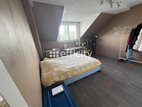 Maison 10 pièces - 177 m²