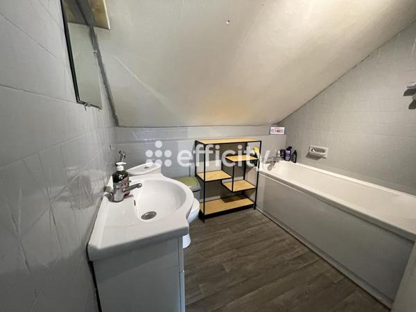 Maison 10 pièces - 177 m²