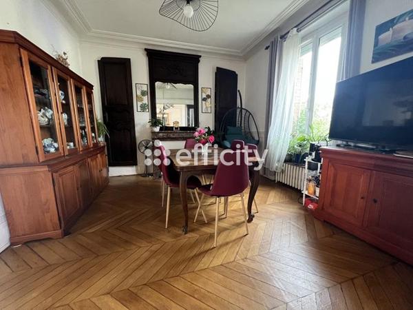 Maison 10 pièces - 177 m²