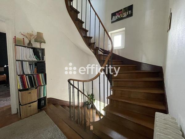 Maison 10 pièces - 177 m²