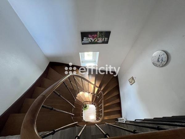 Maison 10 pièces - 177 m²