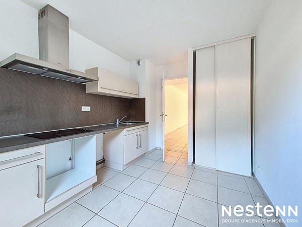 Appartement 4 pieces au centre ville de la Croix Valmer avec garage et terrasse