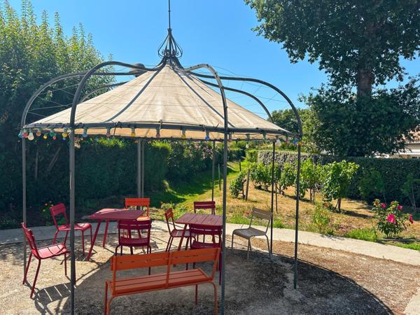 Maison & jardin au cœur d’une résidence sénioriale