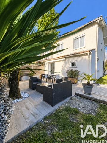 Maison à vendre 6 pièces 122 m² Arès