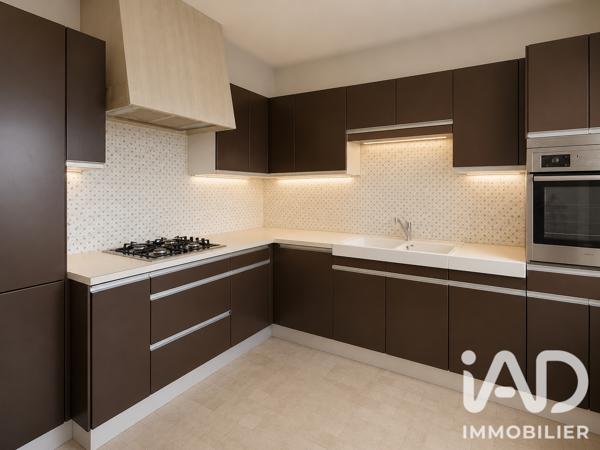 Maison à vendre 5 pièces 141 m² Crêches-sur-Saône