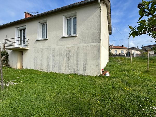 Maison Civray 4 pièce(s)