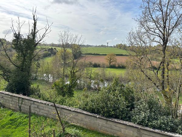 Maison Civray 4 pièce(s)