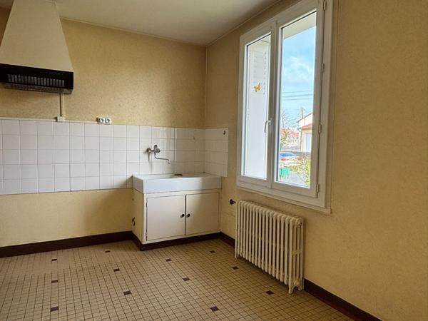 Maison Civray 4 pièce(s)