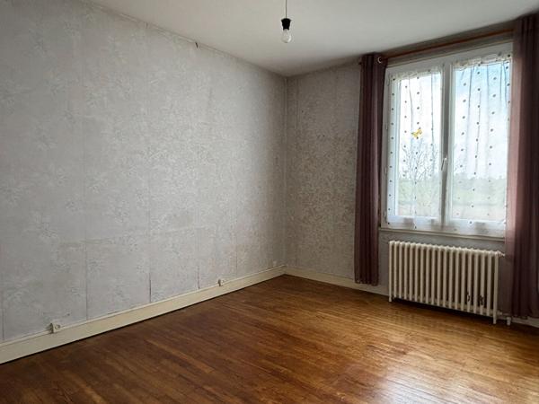 Maison Civray 4 pièce(s)