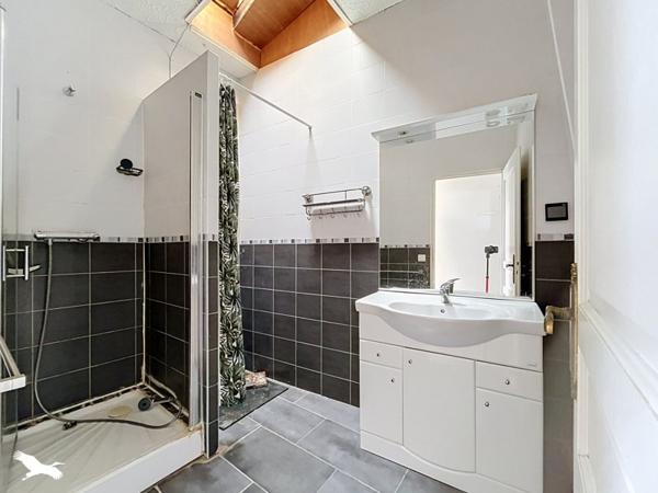 Appartement 344 000 € Bordeaux 5 p 87 m² DPE F
