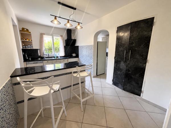 VILLA DE 187 M² AVEC PISCINE ET JACUZZI – LES COLLINES DE BIGUGLIA