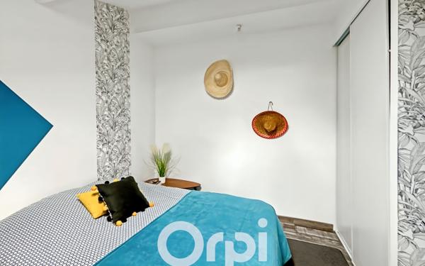 Maison à vendre    6 pièces •  Sainte-Gemme-la-Plaine