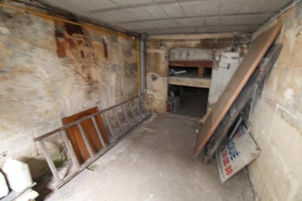 Immeuble à vendre à Saintes en Charente-Maritime (17100), ref : 17111-649