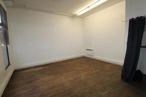 Immeuble à vendre à Saintes en Charente-Maritime (17100), ref : 17111-649