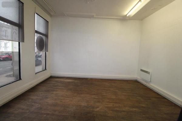 Immeuble à vendre à Saintes en Charente-Maritime (17100), ref : 17111-649